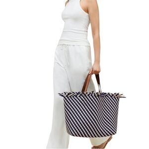 Naghedi Havana Tote. Venice. M. NWT.